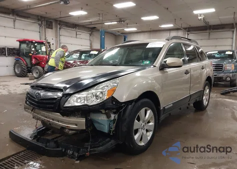 2010 Subaru Outback 2.5I Premium z USA, uszkodzony, nr VIN 4S4BRBCC2A3370460